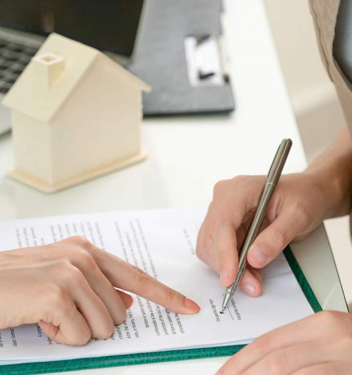 Découvrez les avantages d’investir dans le portage immobilier.